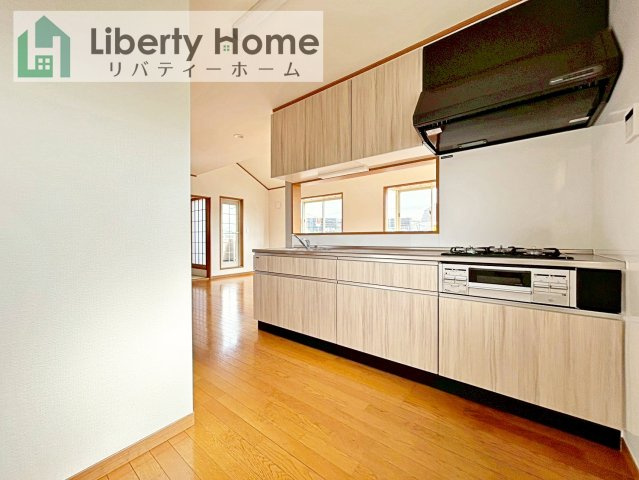 守谷市松ケ丘３丁目　中古戸建のキッチン