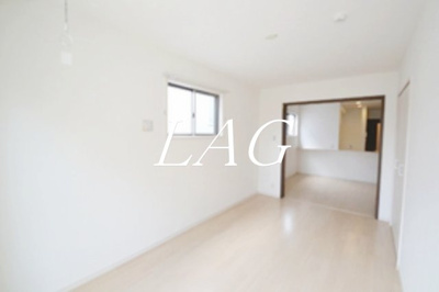 【居間・リビング】 | エクウス・アグラム | 洋室のお部屋です。