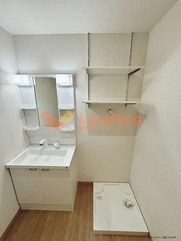 Ｌ－ｂｌｏｏｍ梅満の独立洗面台|同タイプのお写真です。