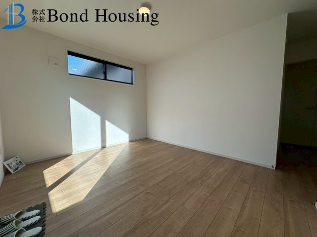 「南間口」「お車並列2台駐車可」星陵台 限定1棟の浴室