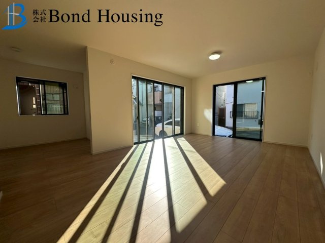 「南間口」「お車並列2台駐車可」星陵台 限定1棟のキッチン