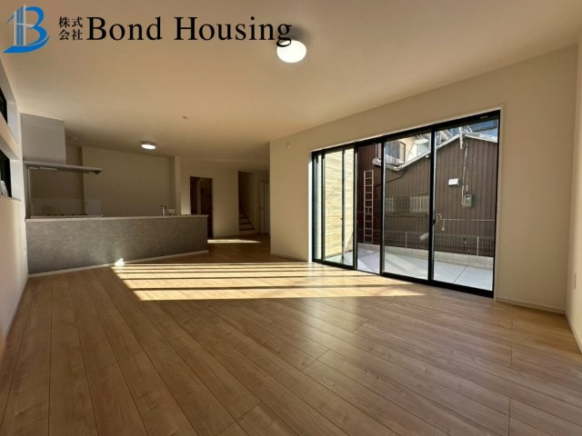 「南間口」「お車並列2台駐車可」星陵台 限定1棟の洋室