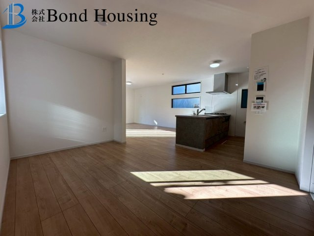 「南間口」「お車並列2台駐車可」星陵台 限定1棟の洋室