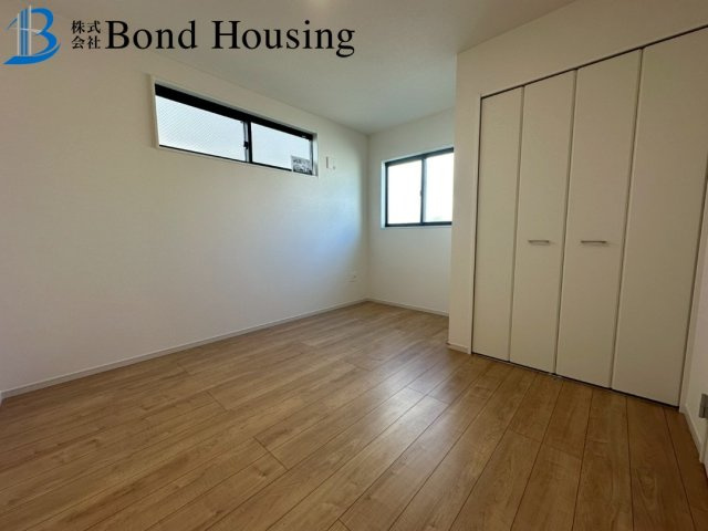 「南間口」「お車並列2台駐車可」星陵台 限定1棟の前面道路含む現地写真