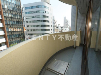 【バルコニー】 | 第一小田ビル | バルコニーからの眺めを楽しみながら食事をしませんか