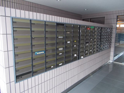 【エントランス】 | パインフィールド緑地公園 | 集合ポスト