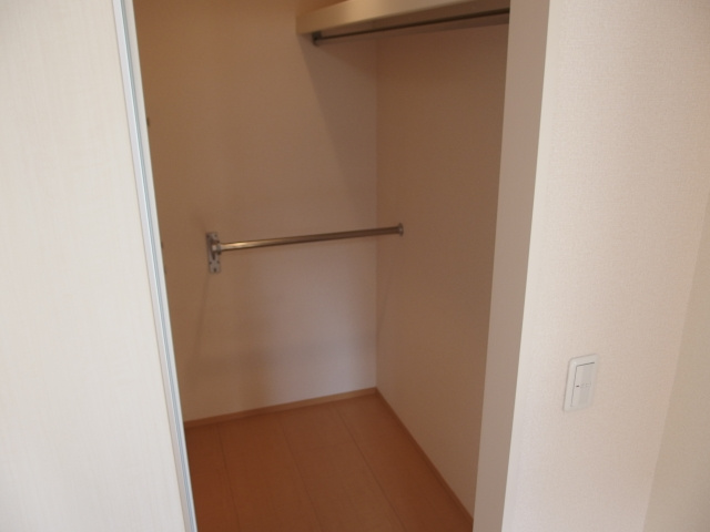 パークサイド洲山の収納