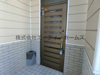 【玄関】 | 大間2丁目貸家