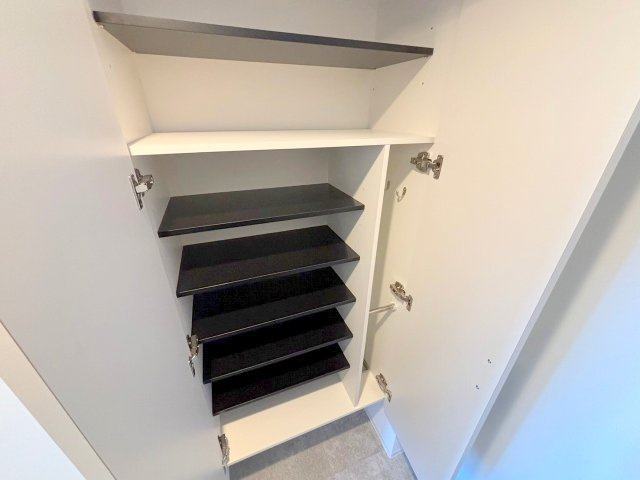 セレニテ東三国ミラクの収納