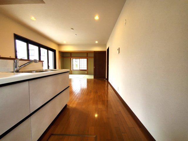 三郷市　戸ケ崎5丁目　中古戸建のキッチン|お料理しやすいキッチンです