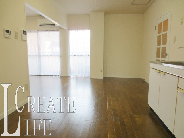 スカイヴィレッヂ１の居間・リビング|別号室の参考写真です。