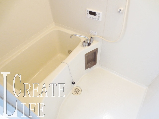 スカイヴィレッヂ１の浴室|別号室の参考写真です。