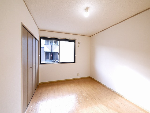 ラーク兼吉Aの居間・リビング|リビングです