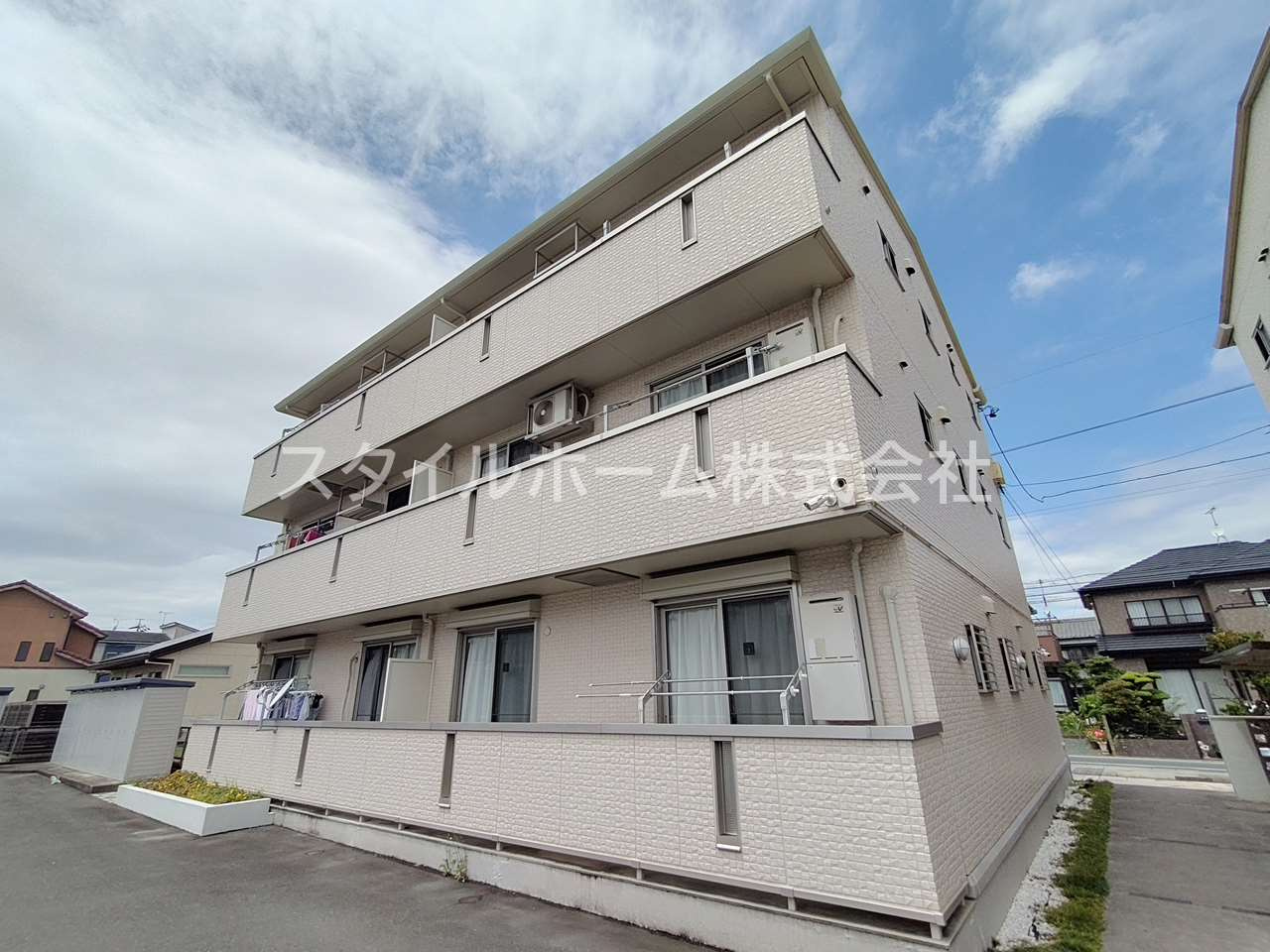 レジデンス芦原Ｂ棟の外観