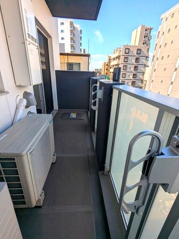PROUD FLAT浅草の設備|6Fワイドバルコニー、洗濯物干せます