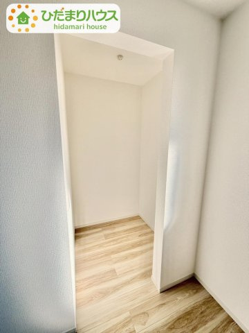 野田市山崎22期　新築戸建　7号棟の収納|季節物の衣類もスッキリ収納できる、ウォークインクローゼット完備です！！							
