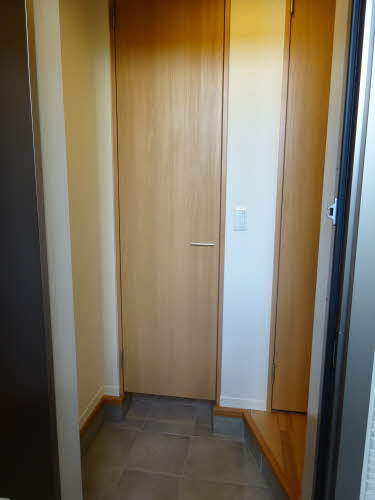 ラサーナ桂の玄関