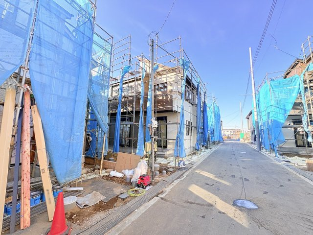 【外観】 | 東久留米市金山町1丁目　新築一戸建住宅　全9棟　(保谷店) | 周辺は緑の多い閑静な住宅街でどの世代のファミリーでも暮らしやすい住環境。