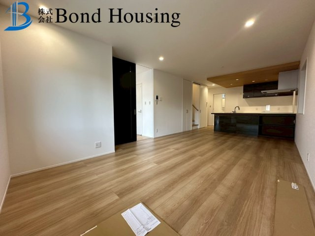 「マリンホーム施工」「乾太くん完備」福吉台 全2棟1号棟の洋室