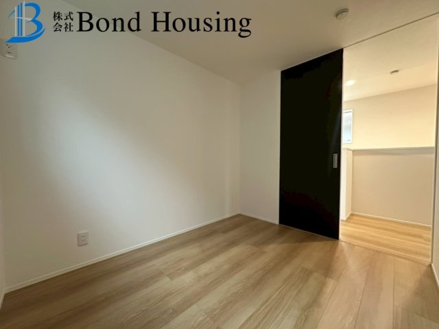 「マリンホーム施工」「乾太くん完備」福吉台 全2棟1号棟の洋室