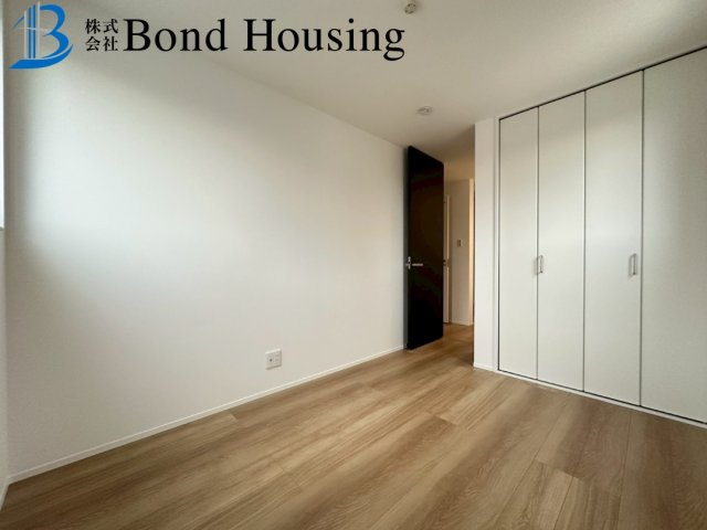 「マリンホーム施工」「乾太くん完備」福吉台 全2棟1号棟の洋室