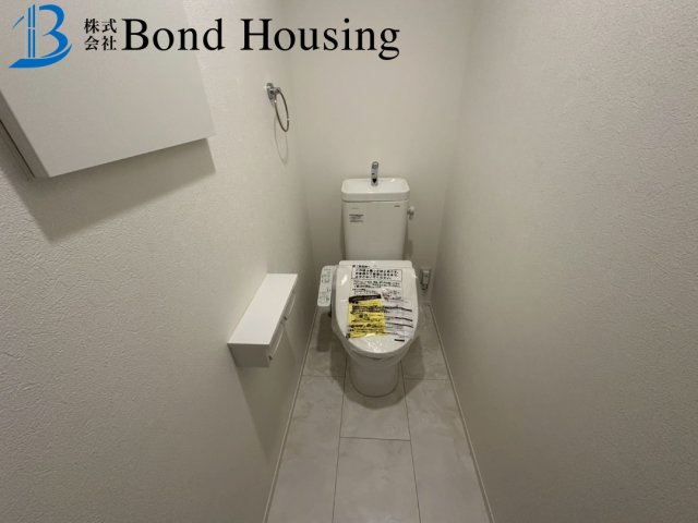 「マリンホーム施工」「乾太くん完備」福吉台 全2棟1号棟のトイレ