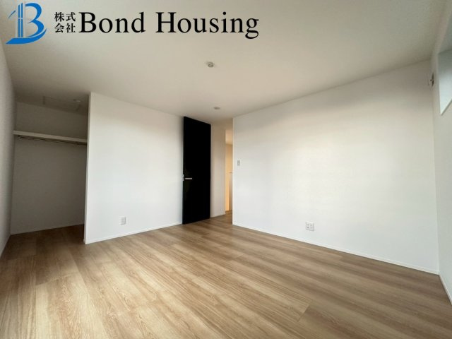 「マリンホーム施工」「乾太くん完備」福吉台 全2棟1号棟の洋室