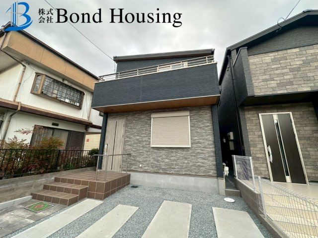 「マリンホーム施工」「乾太くん完備」福吉台 全2棟1号棟の前面道路含む現地写真