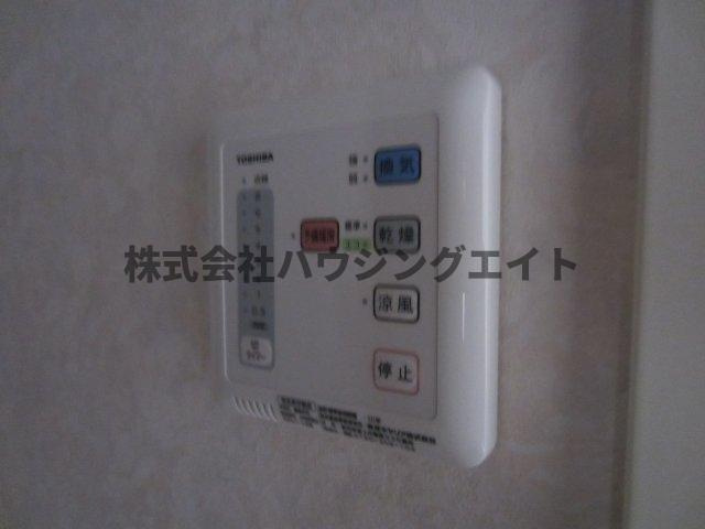 ひたちなか市外野１丁目の賃貸マンションの設備|給湯機リモコンの写真です。