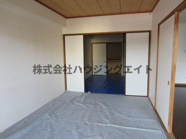 ひたちなか市外野１丁目の賃貸マンションの居間・リビング|フローリングにリフォームしました。
