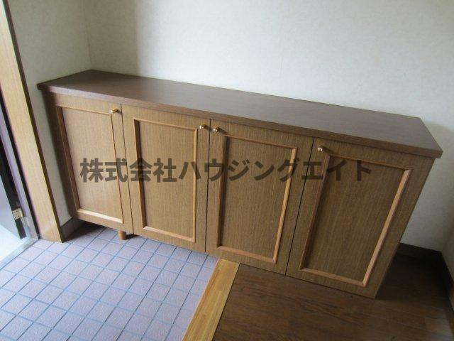 ひたちなか市外野１丁目の賃貸マンションの収納|玄関の写真です。シューズボックス