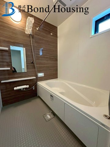 LDK21帖以上確保　上級グレード建売　竹の台1期全3棟　1号棟の玄関