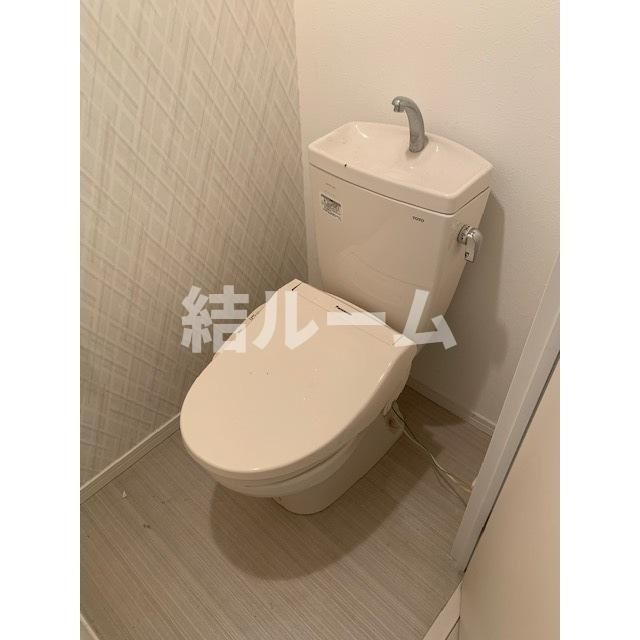 新宿区新宿７丁目のアパートのトイレ