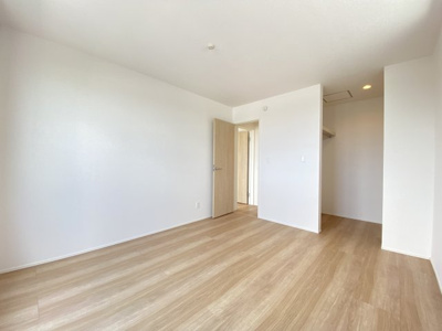 【洋室】 | 沖縄市大里4期（全4棟）2号棟 | ※同仕様写真です