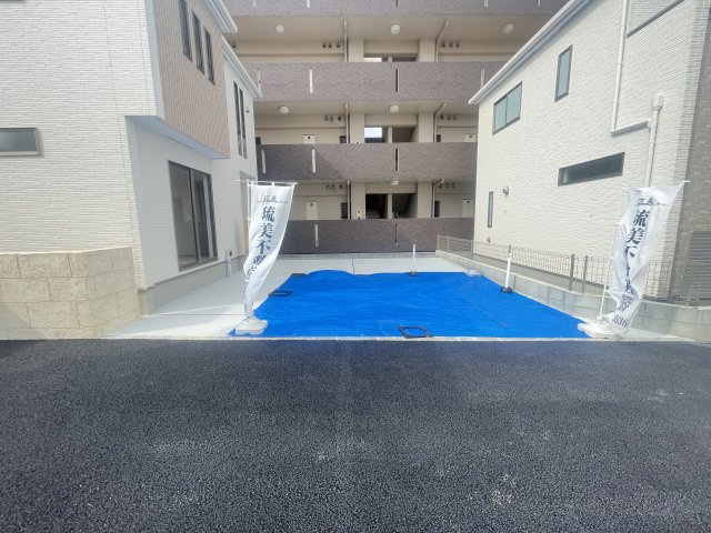 沖縄市大里4期（全4棟）ラスト2号棟の駐車場|2号棟　並列駐車2台完備♪