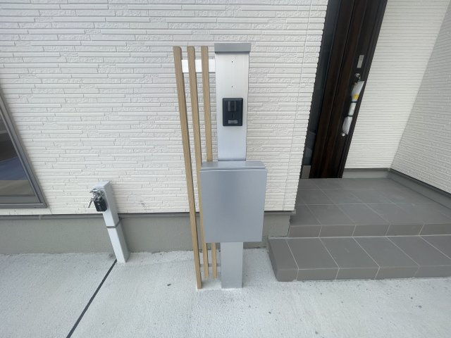 沖縄市大里4期（全4棟）ラスト2号棟の設備|2号棟　オシャレなポスト付き♪