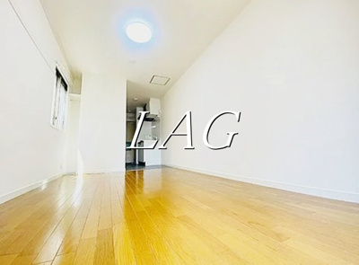 【居間・リビング】 | パル中川 | 洋室のお部屋です。