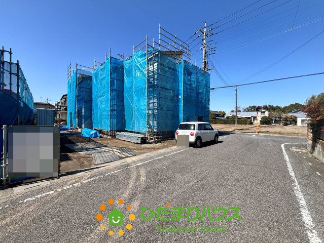 羽生市南羽生1丁目　新築一戸建て　02　アイタウンの前面道路含む現地写真|26/03/05 撮影