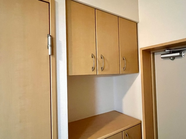 ムーンレジデンスの玄関