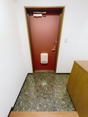 【玄関】 | ソレイユ廣川