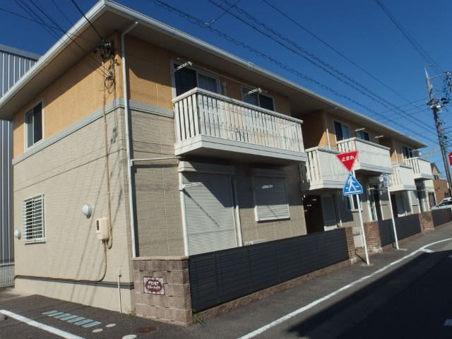 グランモアリバーハイツの外観