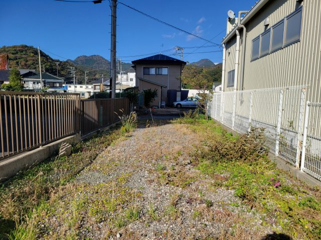売土地　賀茂郡西伊豆町仁科の外観|スーパー・ドラッグストア・コンビニまで車で10分圏内です。生活利便性の高い土地になっています。