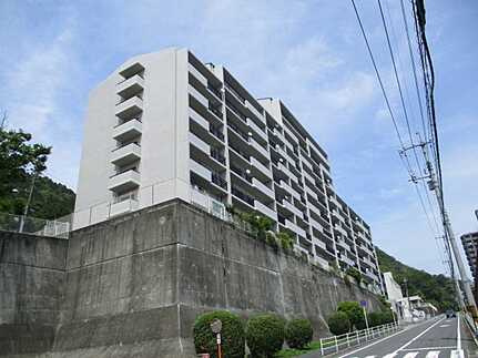 井口台パークヒルズ弐番館の外観