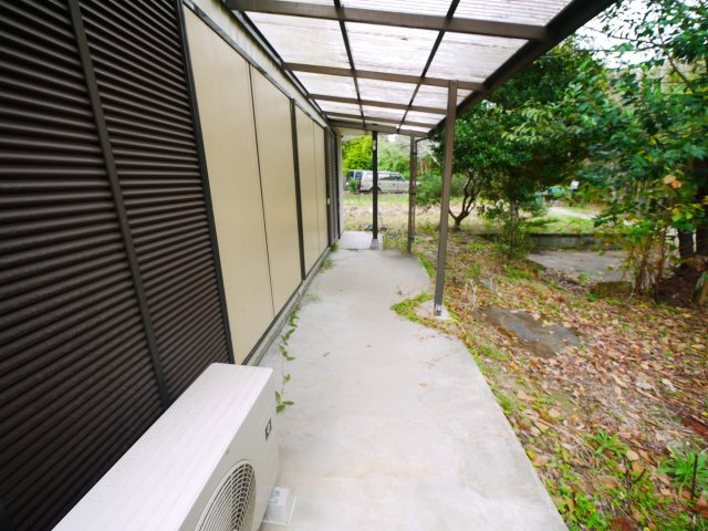 大網白里市清名幸谷　中古戸建の庭|内外装リフォーム令和6年10月 駐車2台可 都市ガス 隣地に家がなく家庭菜園バーベキューが可能です 