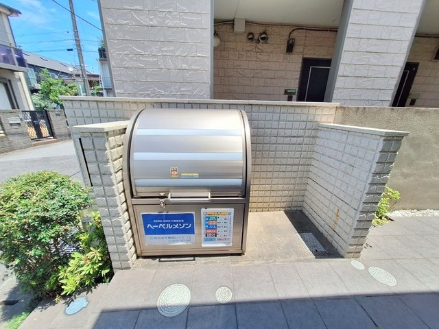 アール・イグレクのその他共用部分|★敷地内ごみストッカー★