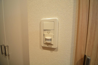 【設備】 | プレサンス大阪城公園ネクサス | プレサンス大阪城公園ネクサス　人感センサーライト