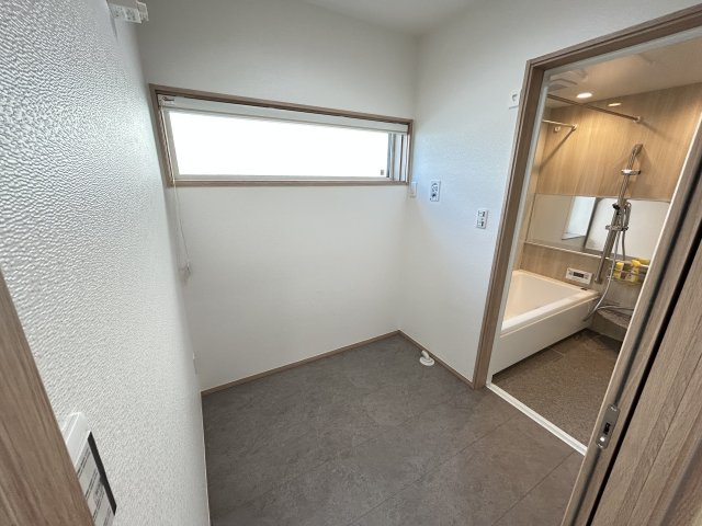 明石市二見町西二見駅前３丁目戸建の脱衣所