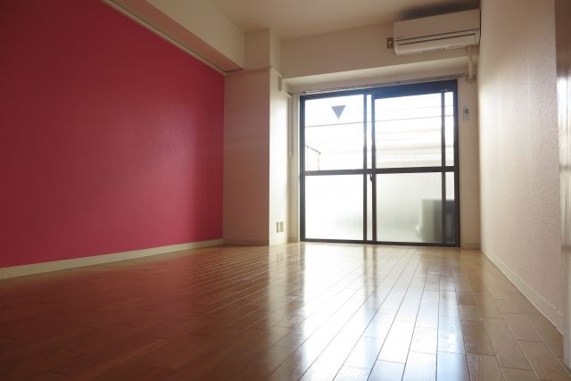 レディースマンション　明星館の居間・リビング