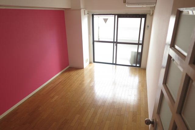 レディースマンション　明星館の居間・リビング