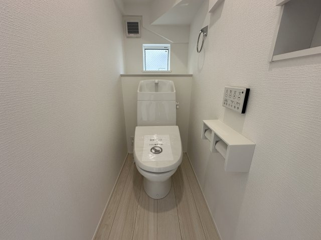 神戸市垂水区霞ヶ丘3丁目新築戸建のトイレ